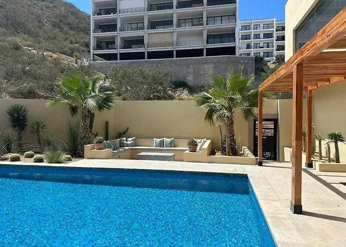 Immaculate With Stunning Views, Balcony, On-site Pool & Gym