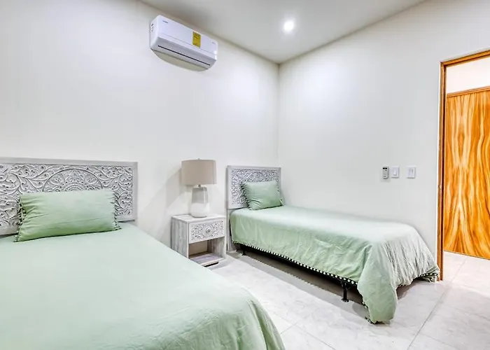 Immaculate With Stunning Views, Balcony, On-site Pool & Gym