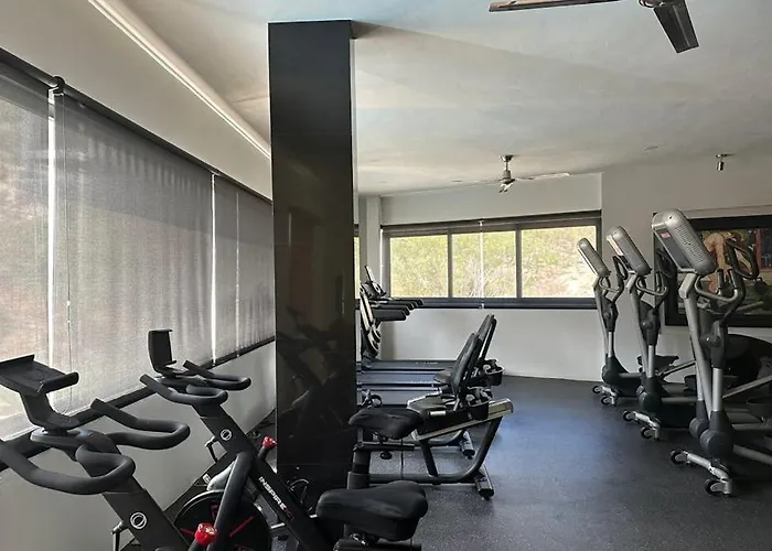 Immaculate With Stunning Views, Balcony, On-site Pool & Gym